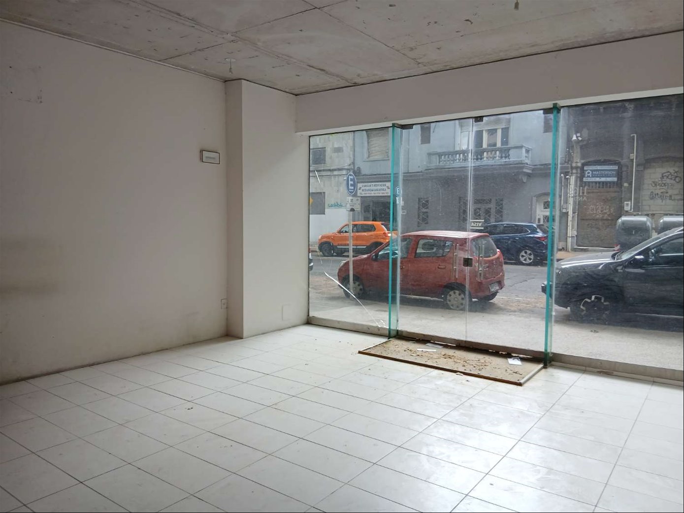 Alquiler de Local Comercial en Centro · Photo 2