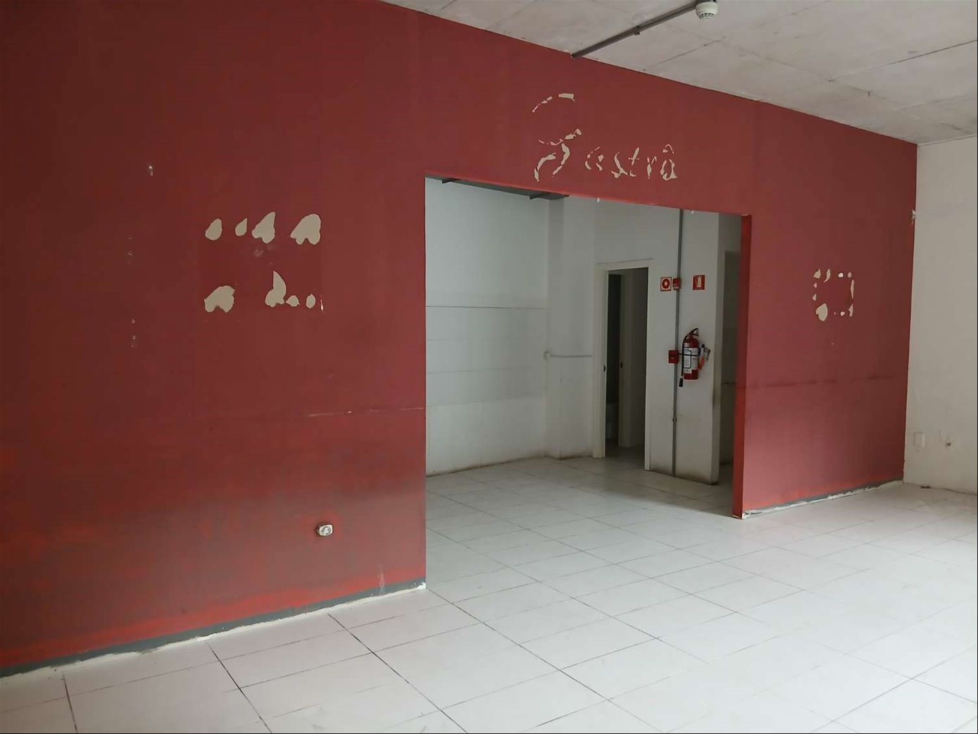 Alquiler de Local Comercial en Centro · Photo 6