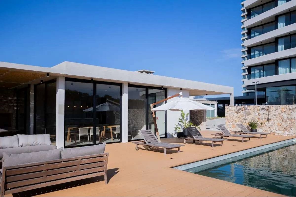 Apartamento a estrenar de 1 dormitorio con garaje en piso 14 con una de las mejores vistas al mar y ciudad