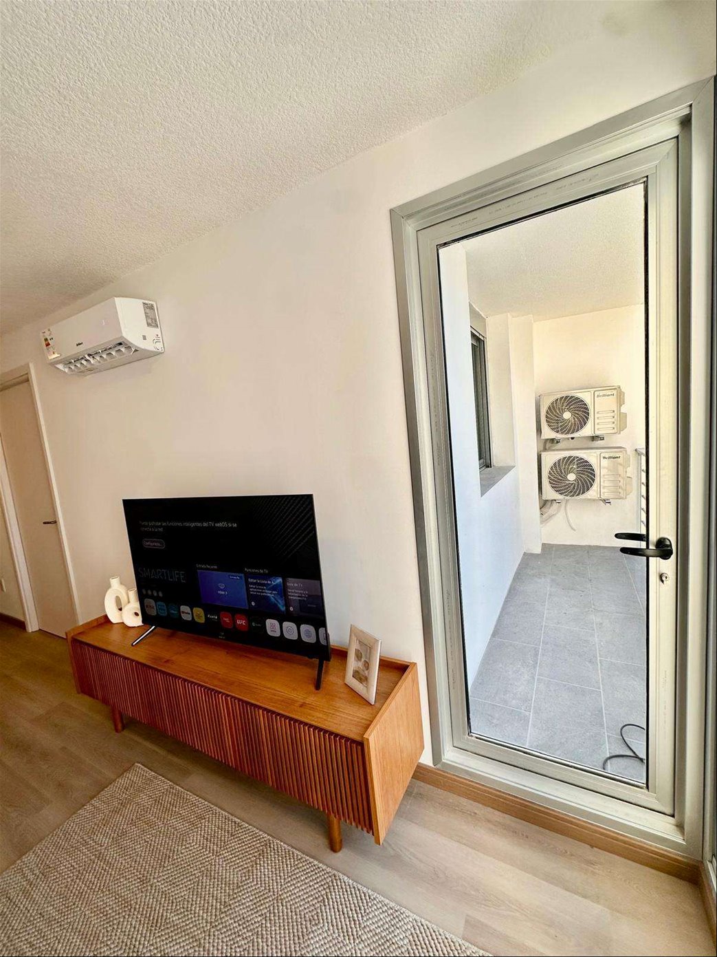 Apartamento de 1 dormitorio amoblado con balcón · Foto 5