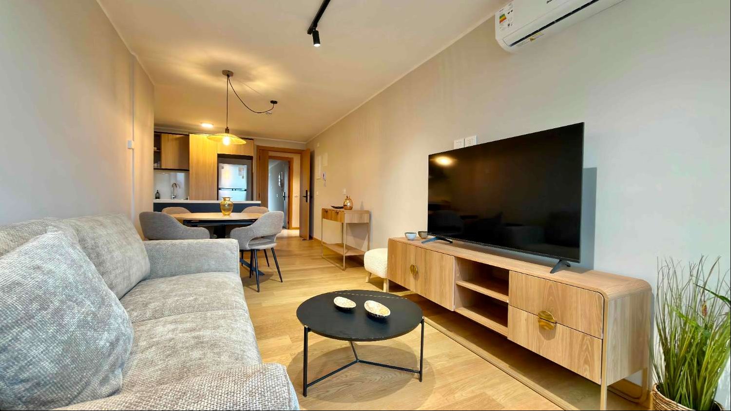Apartamento de 1 dormitorio con patio a estrenar en Parque Rodó