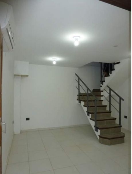 Alquilo T1 En San Lorenzo: Zona Tranquila, Accesible,barrio Seguro..