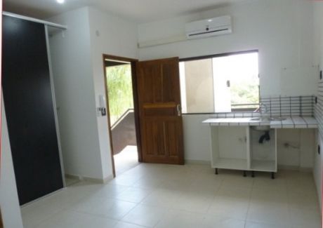Departamento A 5min De La Una Ideal Para O Estudiantes O Parejas !!