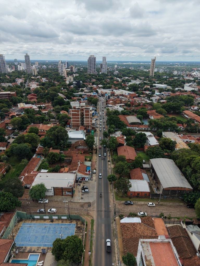 EN VENTA LOCAL COMERCIAL SOBRE DENIS ROA, BARRIO SAN CRISTOBAL — foto 3