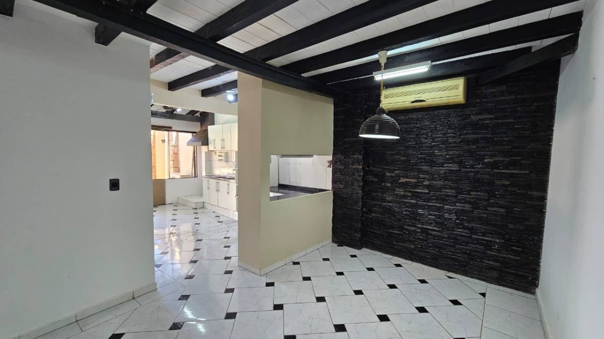 VENDO DUPLEX -  EN BARRIO SAN VICENTE — foto 3