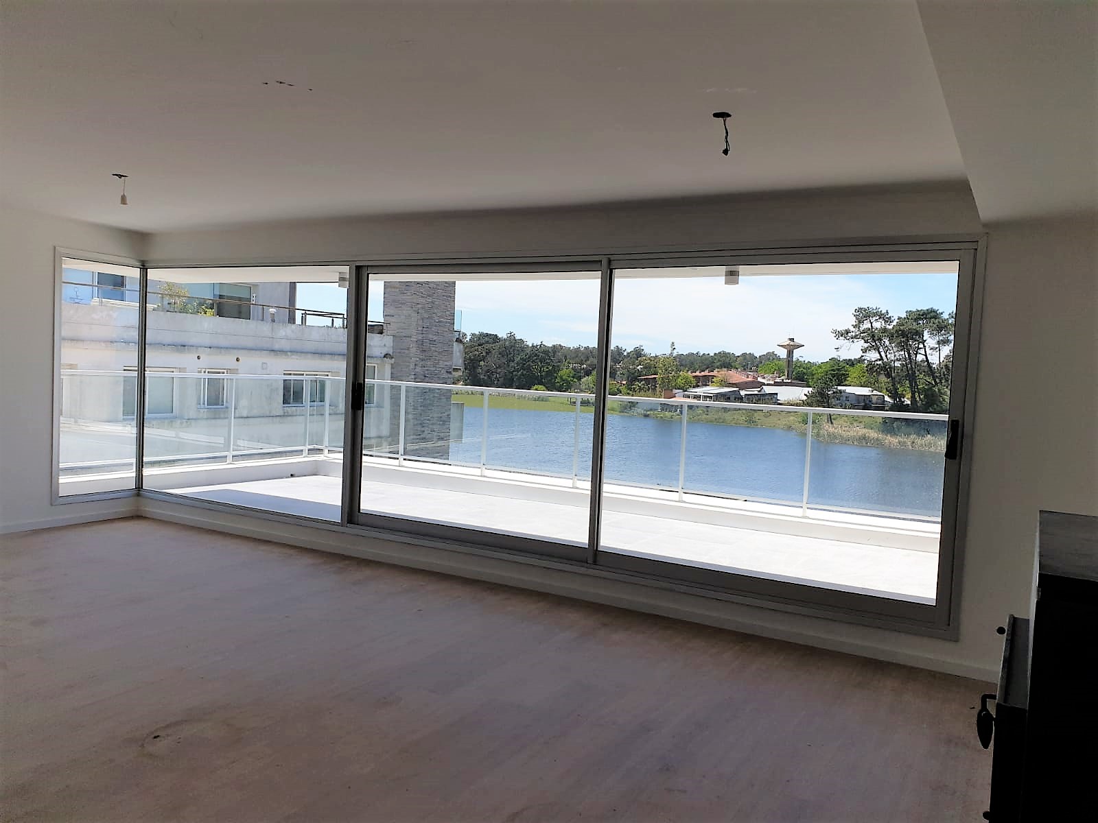 Lakeside View 3 Bdrm Apt Barra De Carrasco