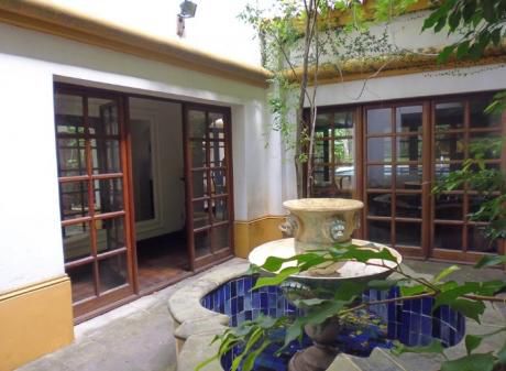 Se Vende Casa 5 Dormitorios Y Piscina En Pocitos. Estupenda Residencia