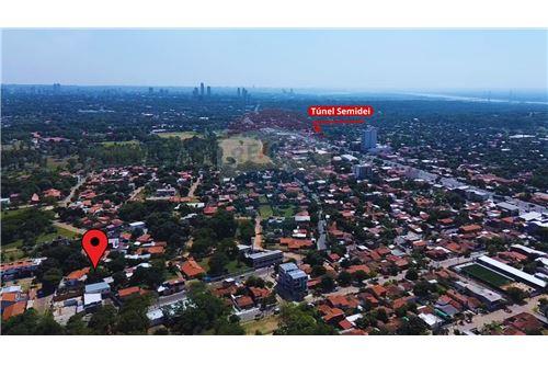 AMPLIO TERRENO DE 866 M² EN ZONA RESIDENCIAL DE LOMA PYTA - ASUNCIÓN — foto 3