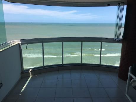 Alquilo Dpto En Camboriu, Con Vista Al Mar Y Cerca De La Peatonal