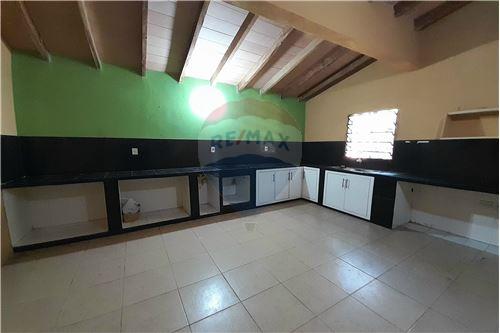 Casa-Alquiler-PY Central San Lorenzo — foto 2