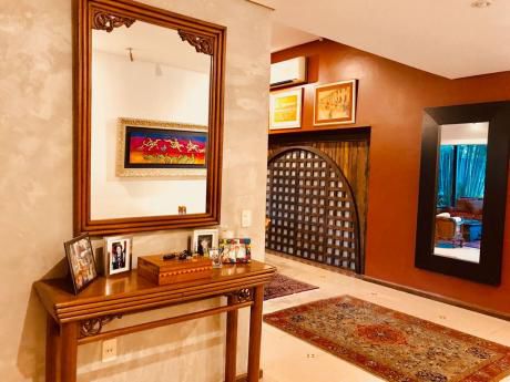 Fina Residencia Para Empresas, Hotel, Restaurant