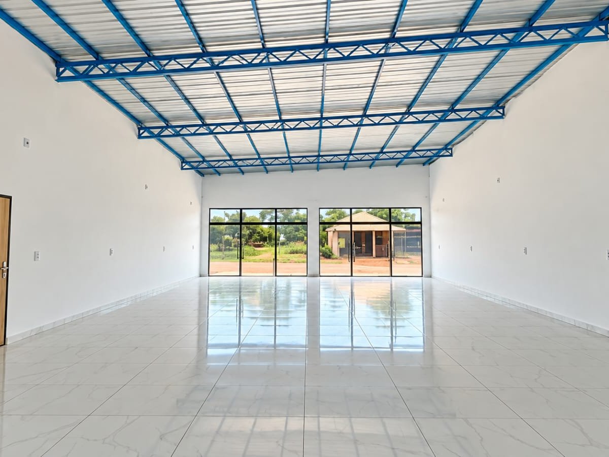 VENDO SALON COMERCIAL EN 3 DE FEBRERO CAAGUAZU — foto 3
