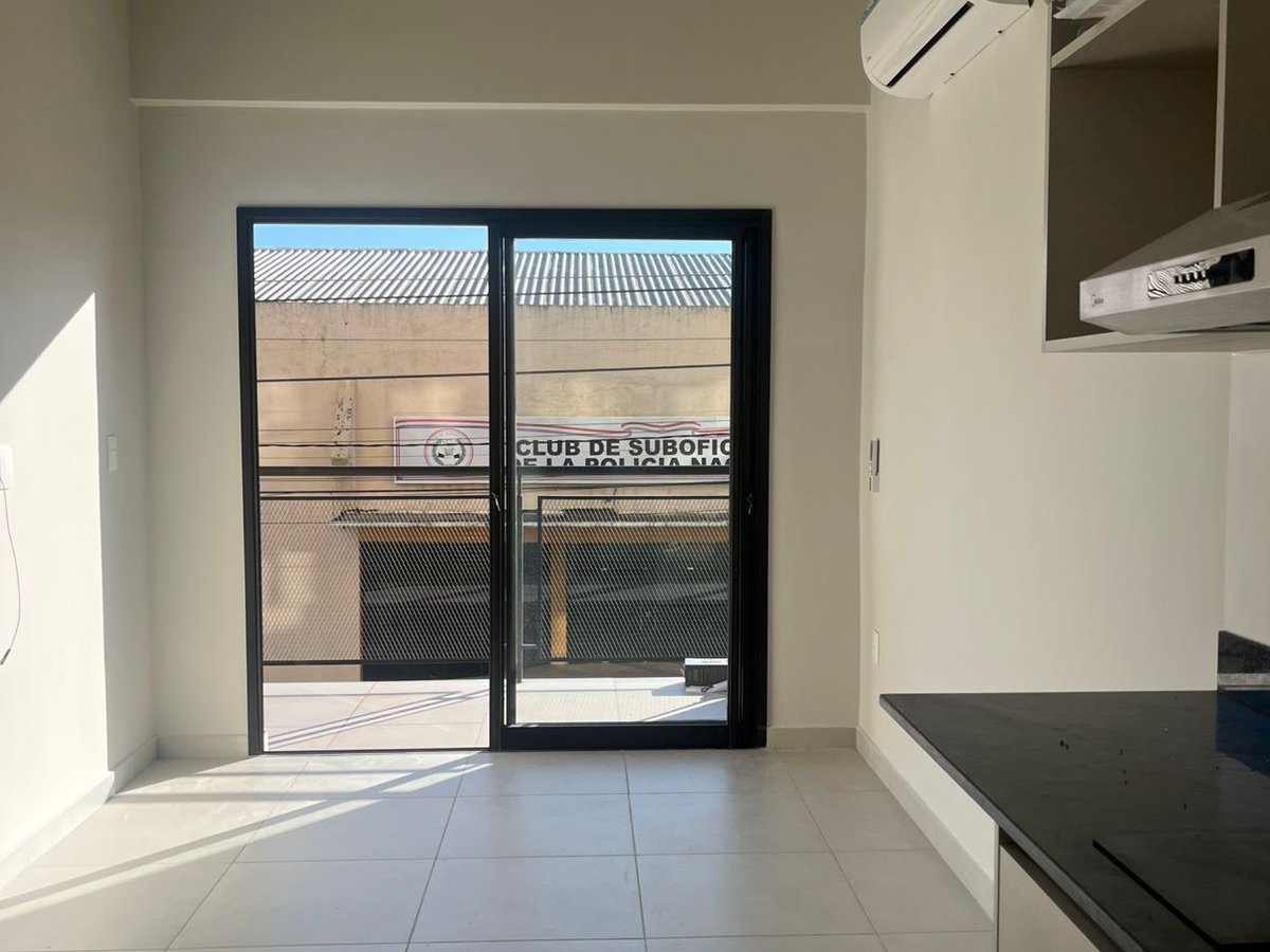 Alquiler Departamento en Zuba 10 Luque — foto 2