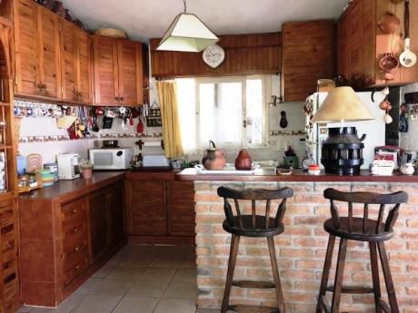 2 Casas En Un Padrón !! A Pasos Del Mar