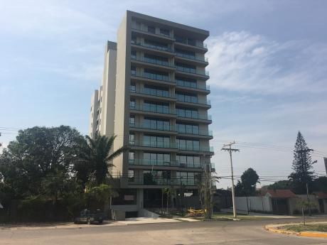 Av. Roca Y Coronado Penthouse En Venta