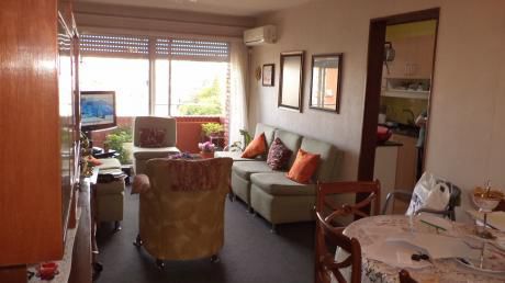 Piso Alto Con Vista Despejada. 3 Dorm