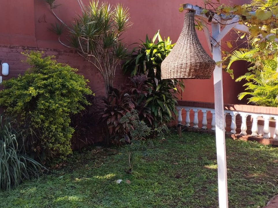 VENDO SALÓN COMERCIAL EN BARRIO CATEDRAL — foto 3