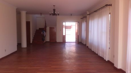 Irpavi Linda Casa En Alquiler