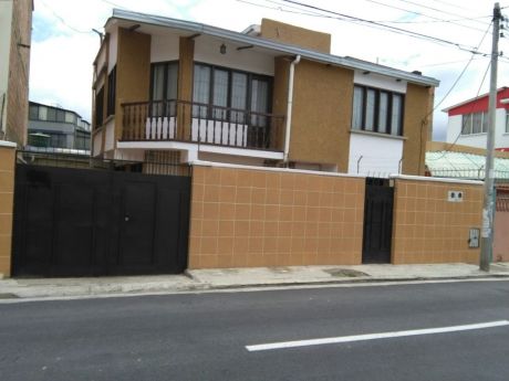 Alto Obrajes Casa En Venta