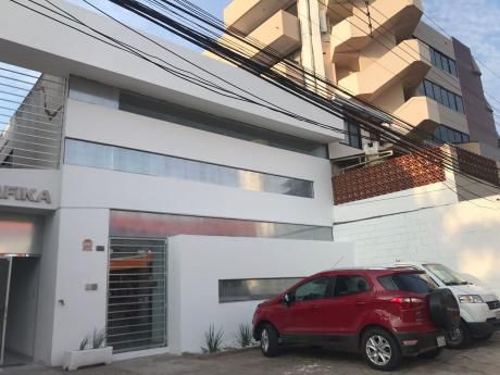 Edificio En Alquiler Av Alemania 2do Anillo