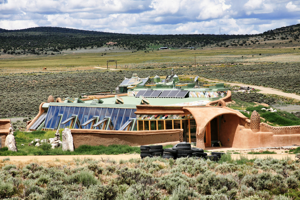 Casas recicladas - Michael Reynolds