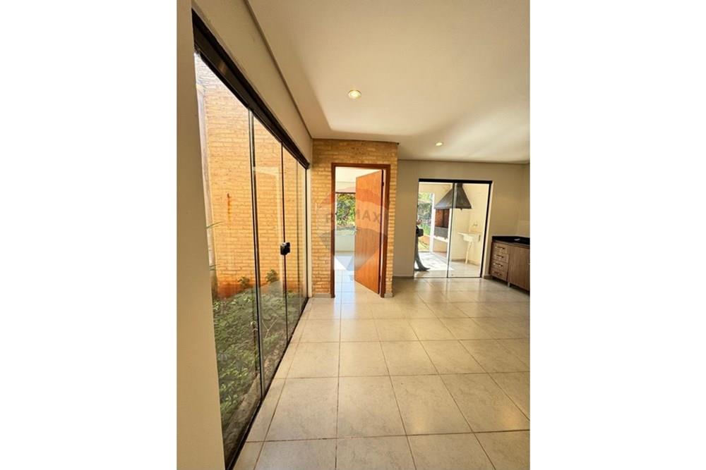 Casa Acogedora en Venta en Luque — foto 3