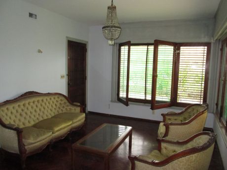 Próxima A Centro De Carrasco, Ideal Empresa