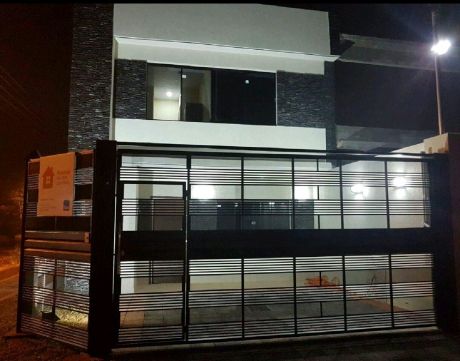 Vendo Hermoso Duplex En Esquina