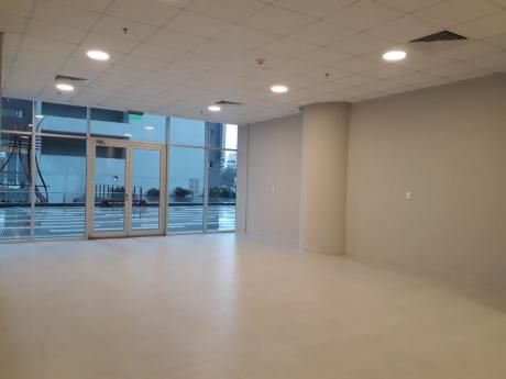 Local Comercial De 77 M2 En El Wtc Asuncion