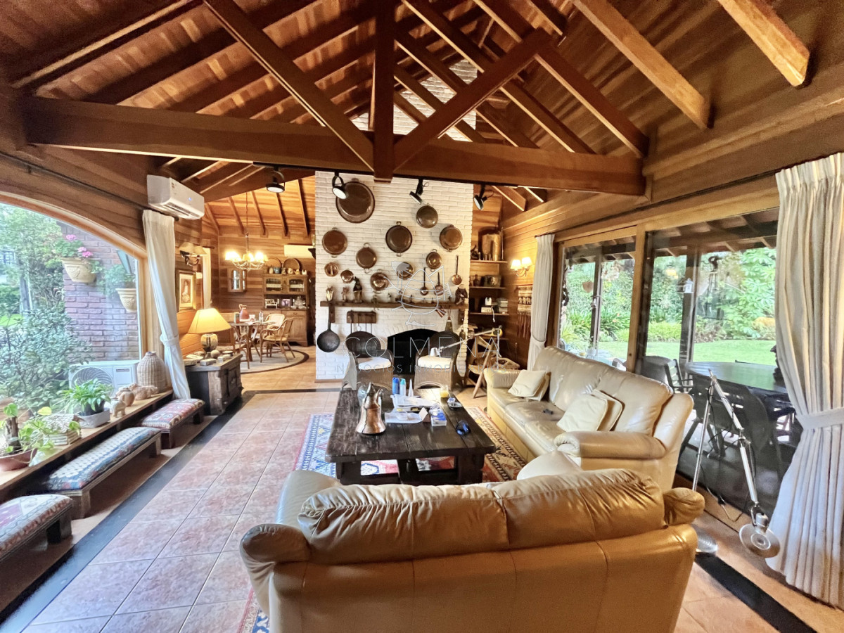 CASA EN VENTA PINARES