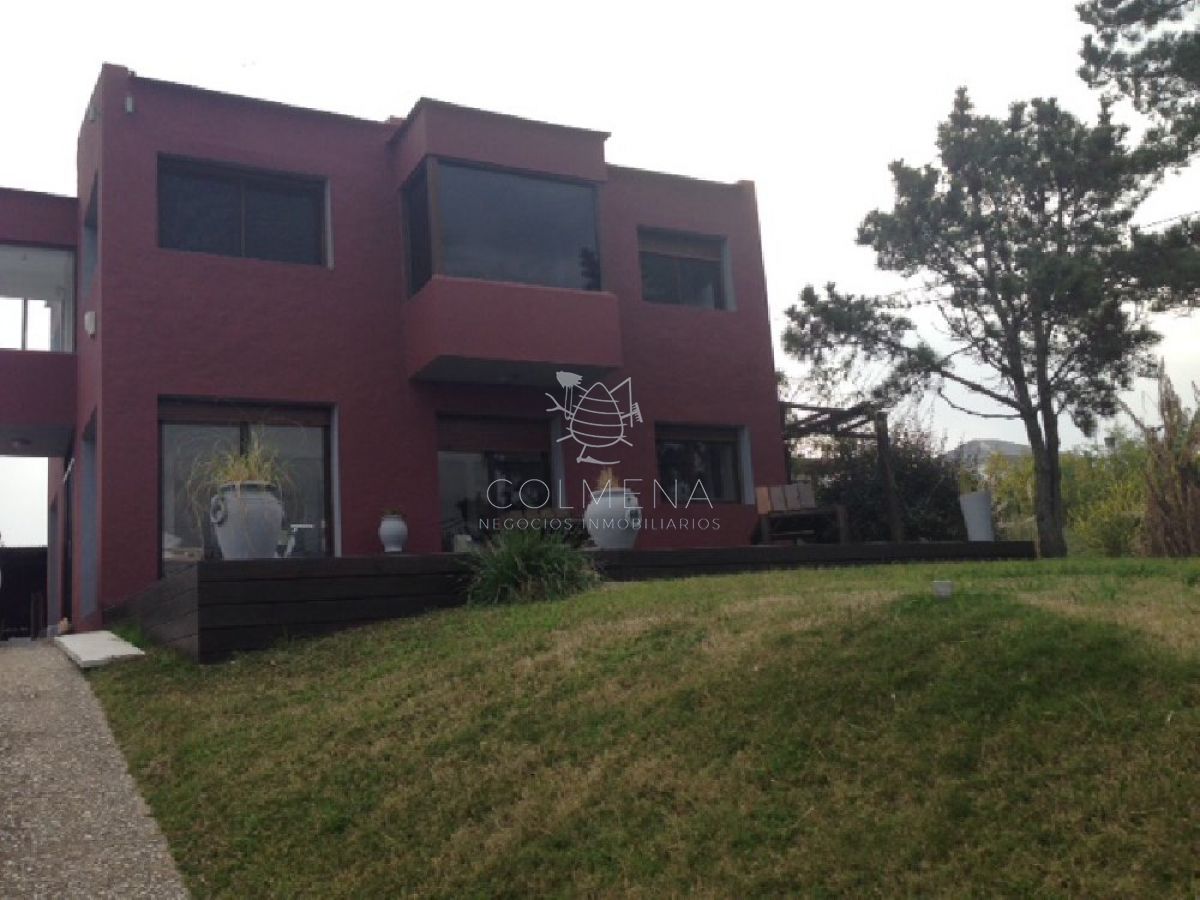 Casa en venta en Punta Piedras