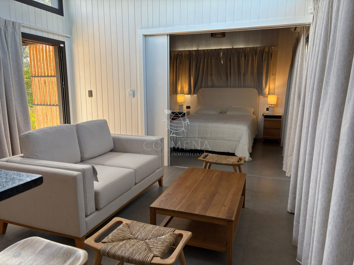 Casa a estrenar de 1 dor y medio (entrepiso), a 150 m2 del mar