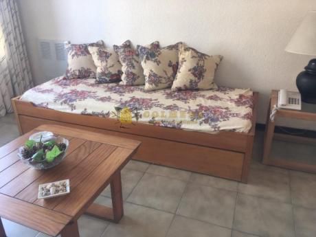 Apartamentos En Península: Col693a