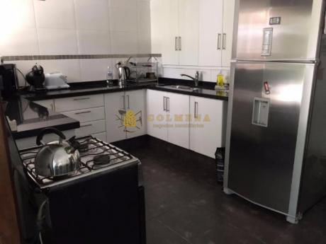 Casas En Playa Mansa: Col718c