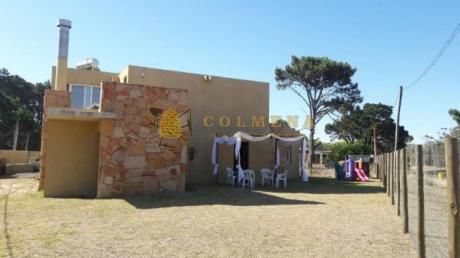 Casas En Punta Del Este: Col748c