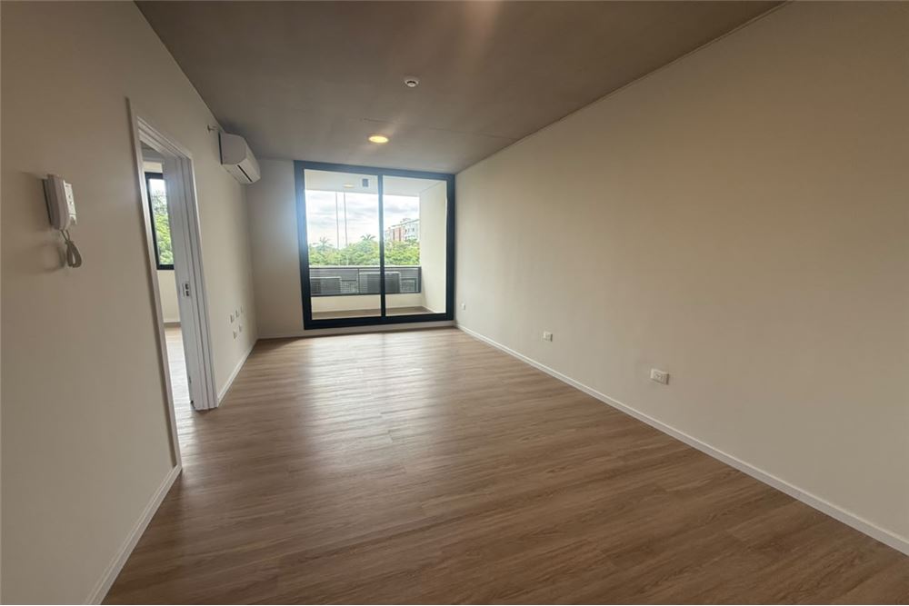 Departamento-Alquiler-Facundo Machain c/ Gonzalo Morán, Los Laureles, Asunción — foto 3