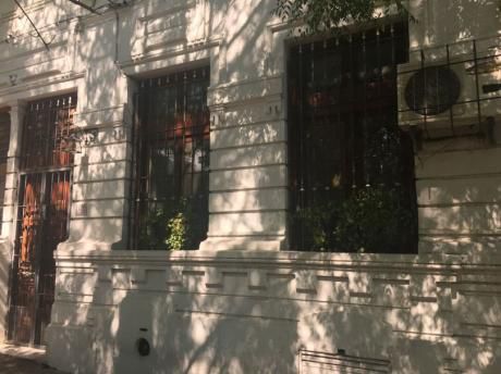 Preciosa Casa En Muy Linda Zona!!!