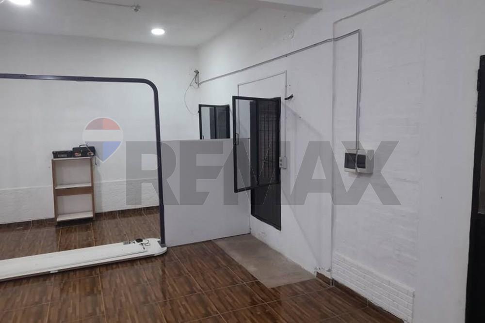 Alquilo Casa para Oficina o Vivienda — foto 2
