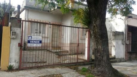 2 Casas En Padron Unico A 200 Mts De Av Italia