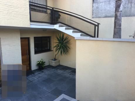 Buceo Casa 3 Dormitorios,3 Baños Y Cochera