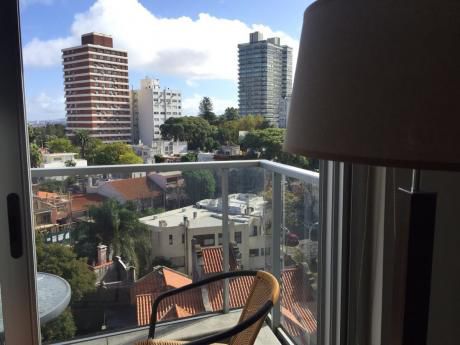 Excelente Apartamento A Metros De La Rambla De Punta Carretas