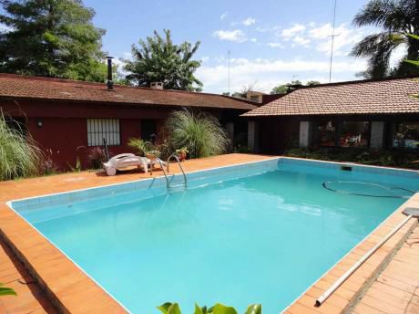 Carrasco Prox Colegios. Venta Casa De 3 Dorms Piscina Y Parrillero