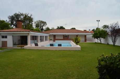 1350 M2 De Parque. Con Todo El Confort