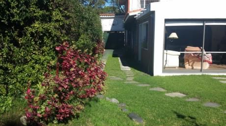 Hermoso Chalet En Un Excelente Entorno!