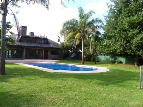 Casa En Carrasco