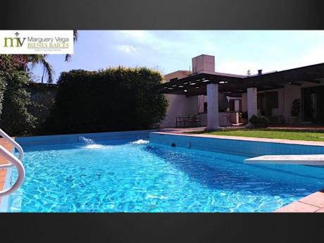 Impecable Casa 5 Dorm / Carrasco Sur / Para Entrar!