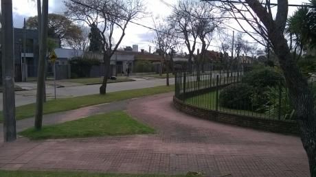 Casa En Venta En Carrasco Sur