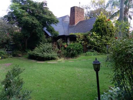 Residencia De Gran Porte, Carrasco Sur, Cercanias Lawn Tennis