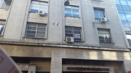 Alquiler De Oficina,C.vieja,al Fte. 2 Ambientes,p.1