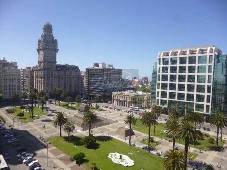Oficinas En Ciudad Vieja